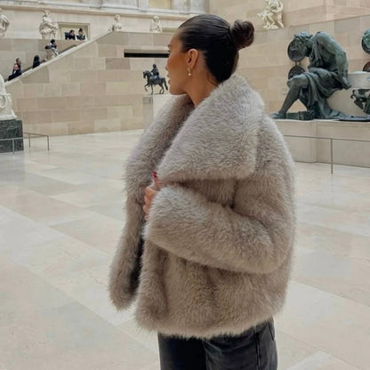 La Rive Paris Elegante Fur Coat